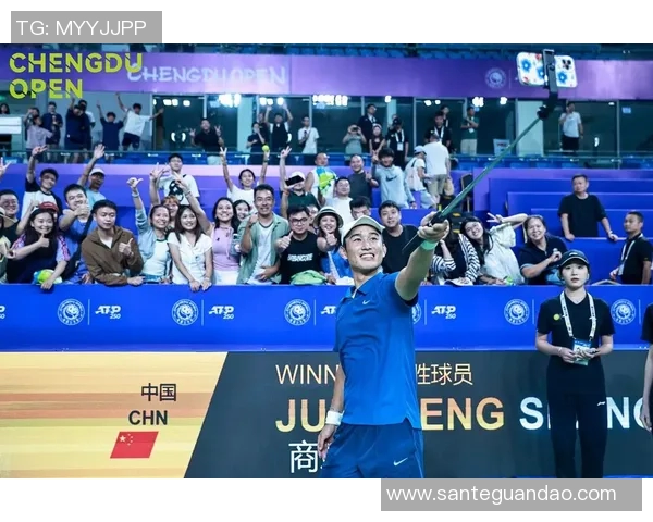 赛后复盘：成都网球队与西安网球队的默契配合与战术分析